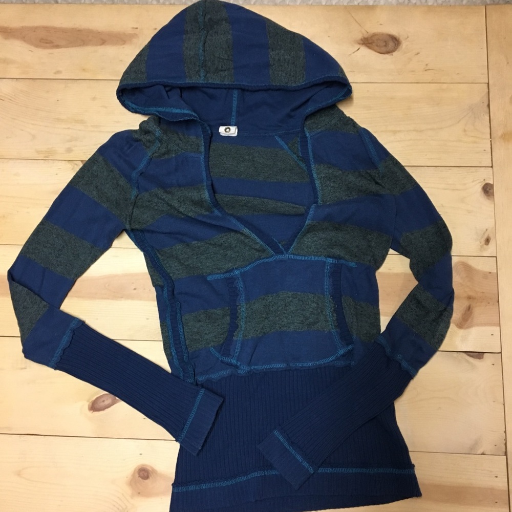 Long sleeved FP top